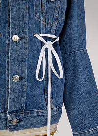 Куртка джинсовая с подвязками